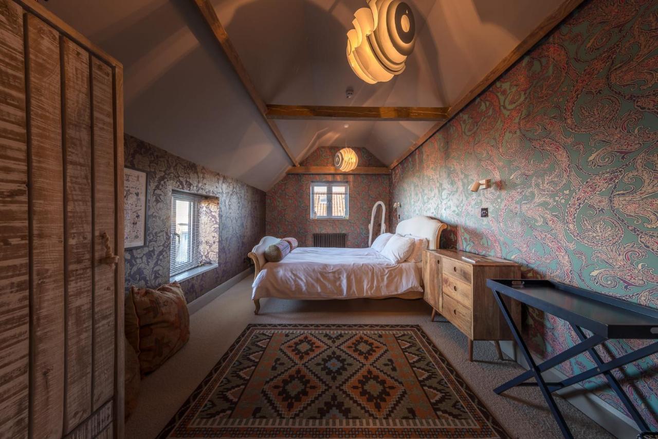 The Sheppey Hotel Glastonbury Room photo