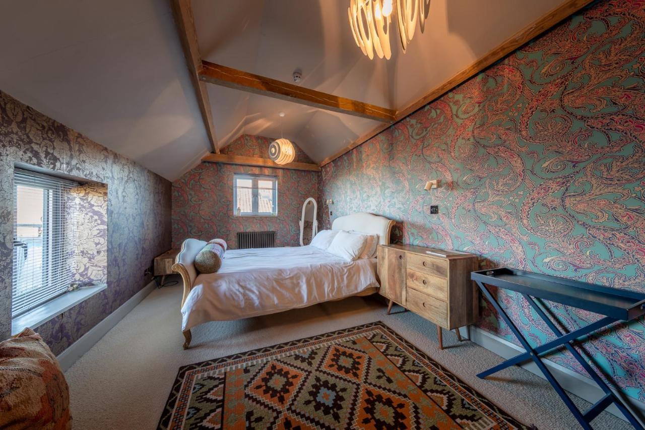 The Sheppey Hotel Glastonbury Room photo