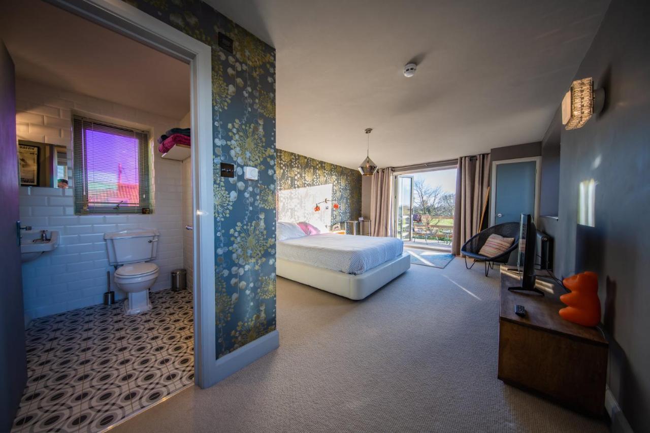 The Sheppey Hotel Glastonbury Room photo